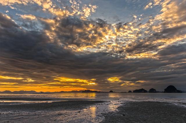 87 Krabi, Tubkaak Beach.jpg